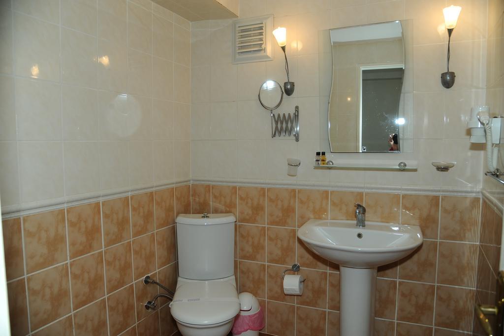 كوشاداسيه Hotel Dorukhan المظهر الخارجي الصورة