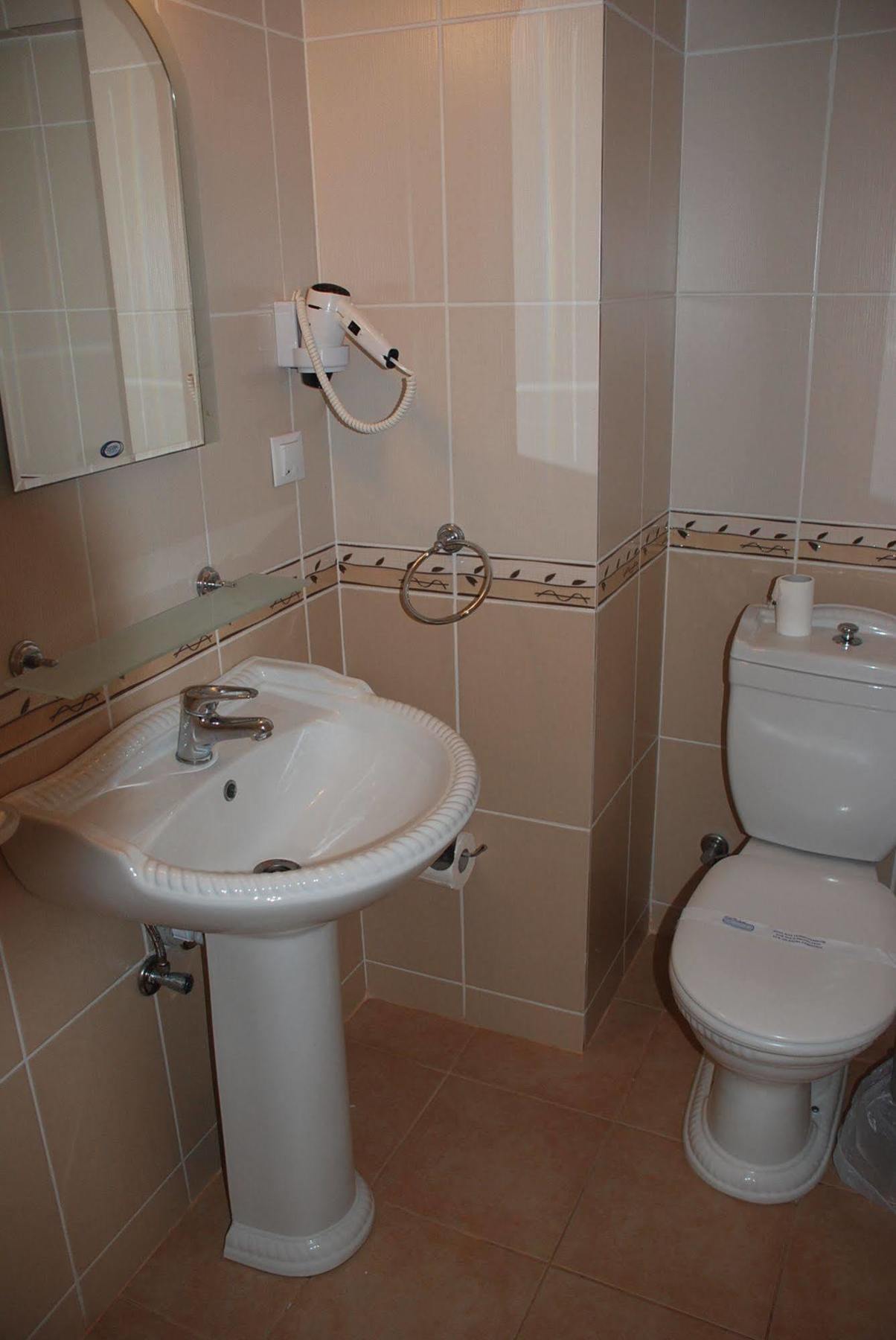 كوشاداسيه Hotel Dorukhan المظهر الخارجي الصورة