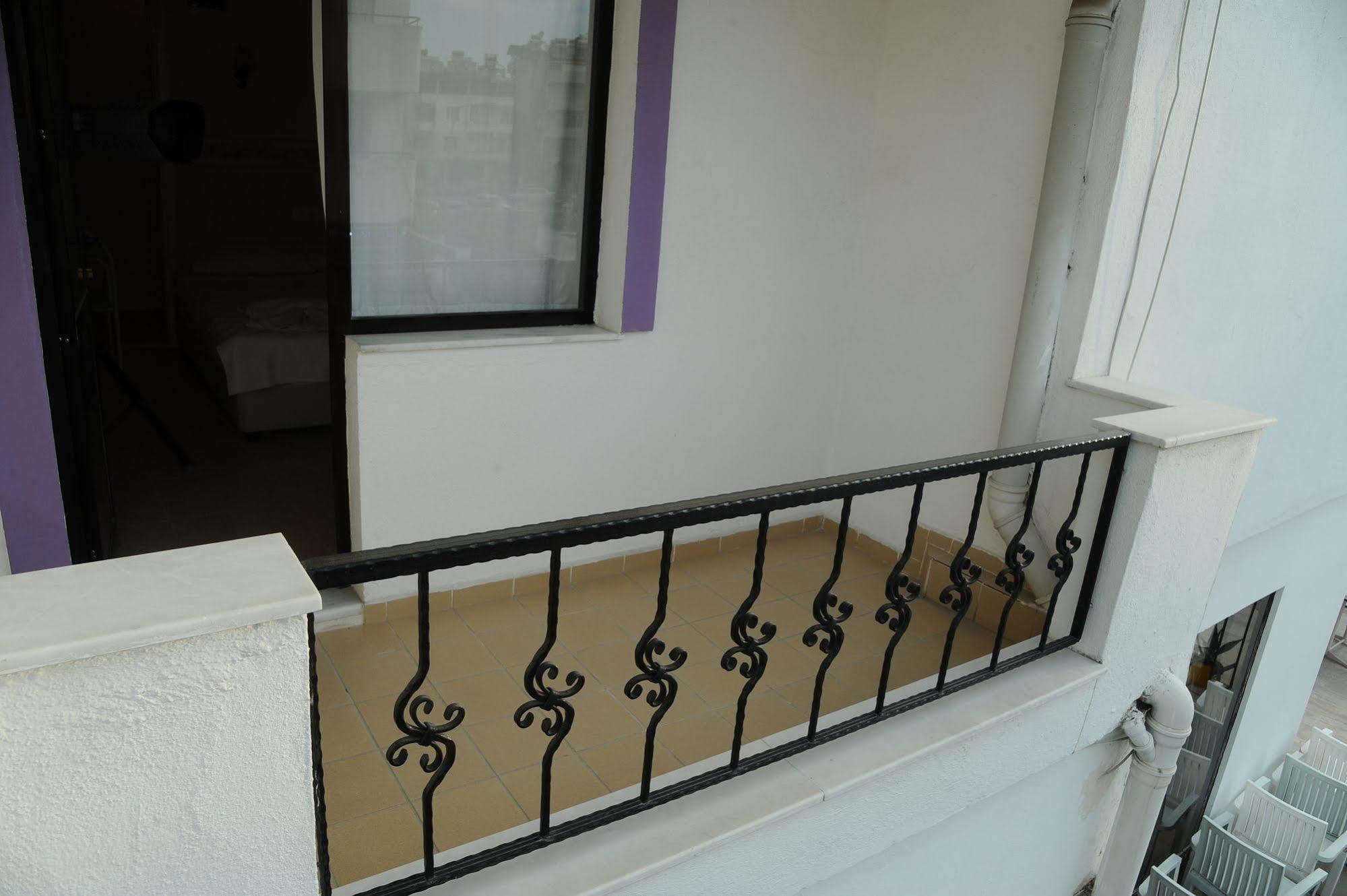 كوشاداسيه Hotel Dorukhan المظهر الخارجي الصورة