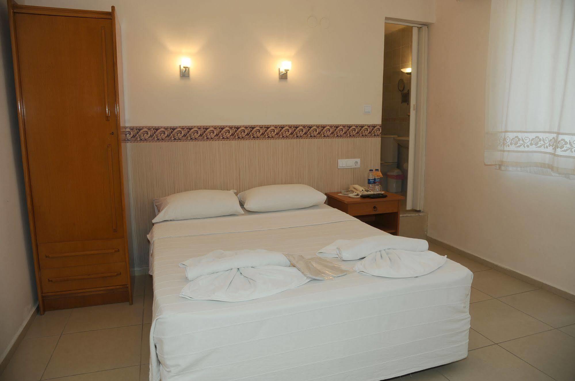 كوشاداسيه Hotel Dorukhan المظهر الخارجي الصورة